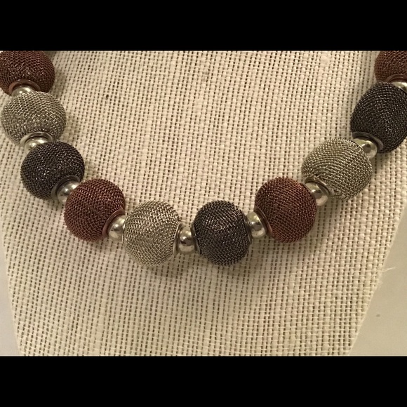 Jewelry - Multi metal light weight collar  necklace